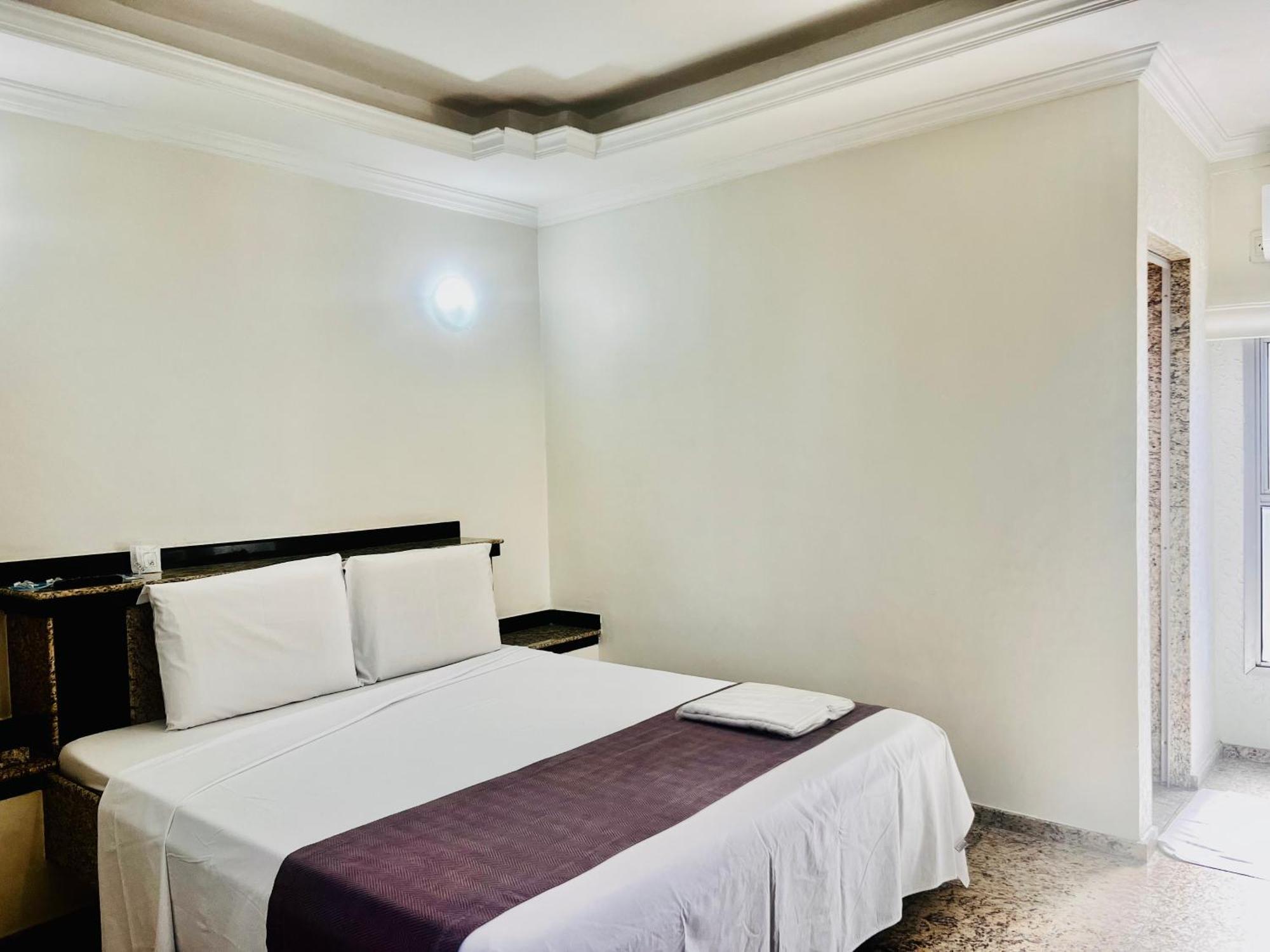 Hotel Buriti Stop (Adults Only) Goiânia Exteriér fotografie