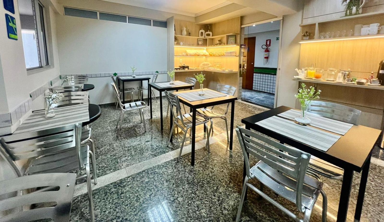 Hotel Buriti Stop (Adults Only) Goiânia Exteriér fotografie